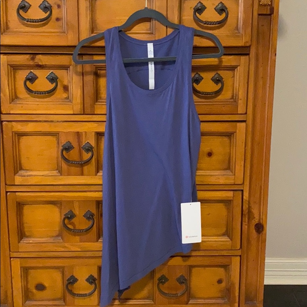 Lululemon to the point tank size 6 NWT